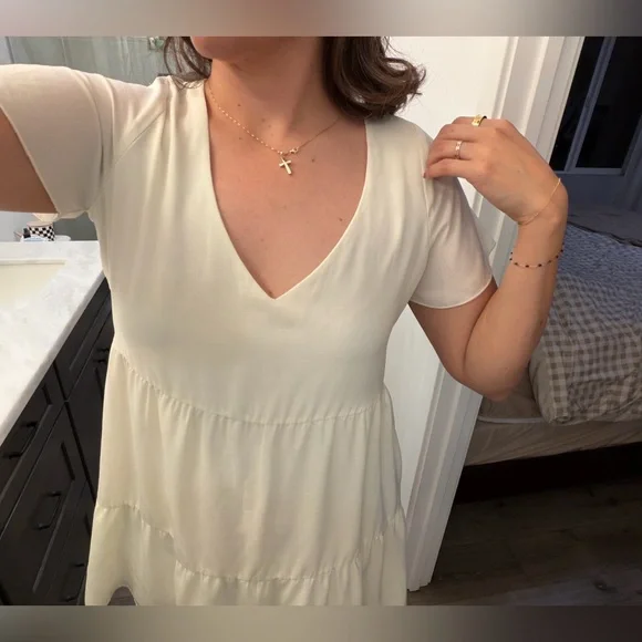 Cream flowy Mumu Dress - Picture 8 of 10